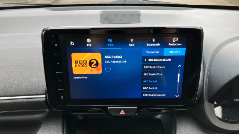 Toyota Yaris 1.5 Hybrid Design 5dr CVT Hybrid Hatchback